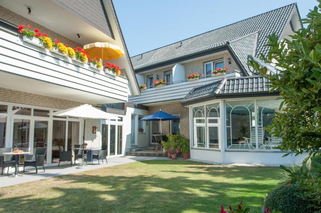 Hotel Pieper-Kersten Бад Лар Екстериор снимка